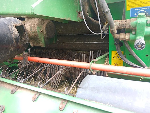 2002 agronic 1302 combi baler – robuuste combinatiepers met geïntegreerde wikkelaar - afbeelding 19 van  51