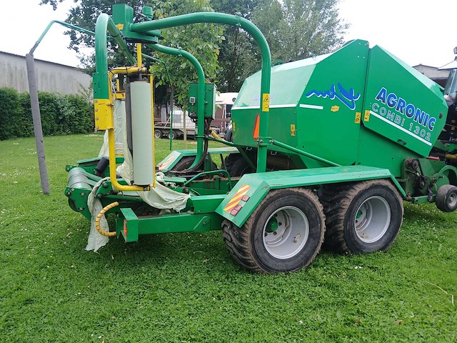 2002 agronic 1302 combi baler – robuuste combinatiepers met geïntegreerde wikkelaar - afbeelding 32 van  51