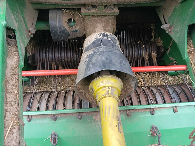 2002 agronic 1302 combi baler – robuuste combinatiepers met geïntegreerde wikkelaar - afbeelding 11 van  51