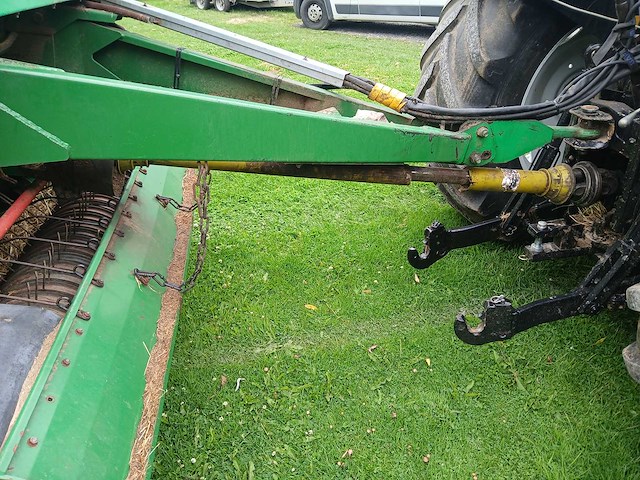 2002 agronic 1302 combi baler – robuuste combinatiepers met geïntegreerde wikkelaar - afbeelding 2 van  2