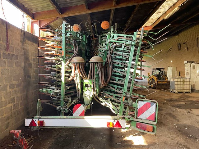 2002 amazone cirrus 9000 zaaibedcombinatie - afbeelding 31 van  31