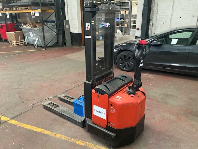 2002 bt s12f stapelaar - afbeelding 9 van  15