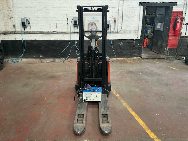 2002 bt s12f stapelaar - afbeelding 8 van  15