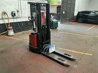 2002 bt s12f stapelaar - afbeelding 13 van  15