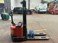 2002 bt s12f stapelaar - afbeelding 11 van  14