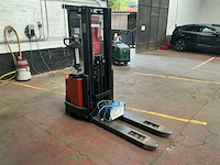2002 bt s12f stapelaar - afbeelding 12 van  14
