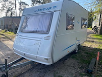 2002 caravelair caravan - afbeelding 1 van  13
