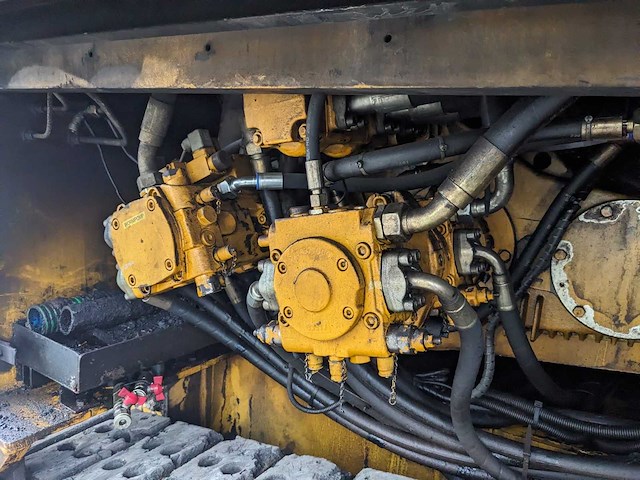 2002 demag df-115c asfalteermachine - afbeelding 4 van  22