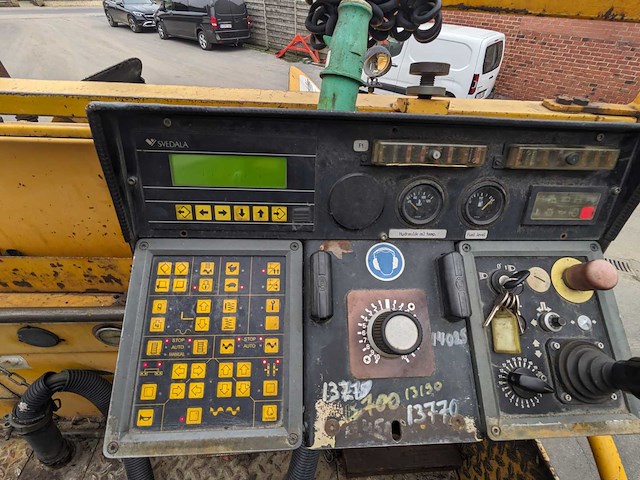 2002 demag df-115c asfalteermachine - afbeelding 5 van  22