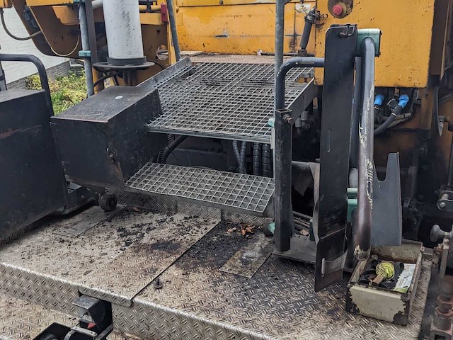 2002 demag df-115c asfalteermachine - afbeelding 17 van  22