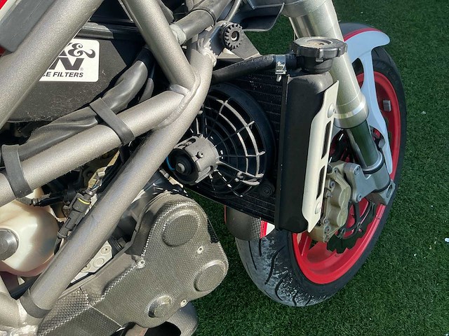 2002 ducati - afbeelding 9 van  11