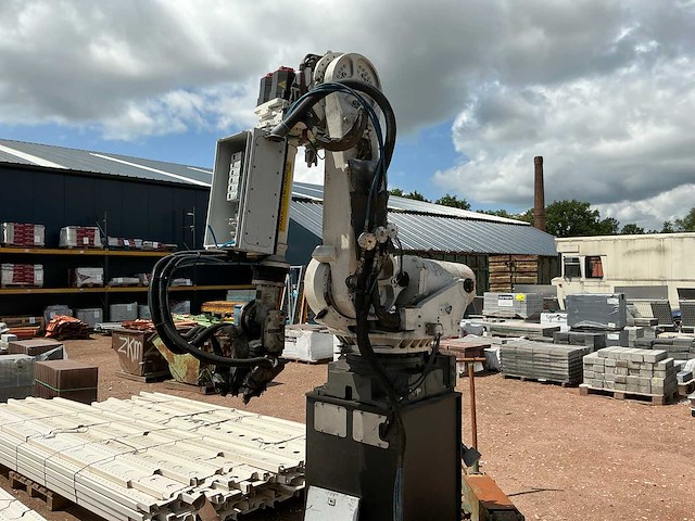 2002 fanuc industriële robot - afbeelding 3 van  10