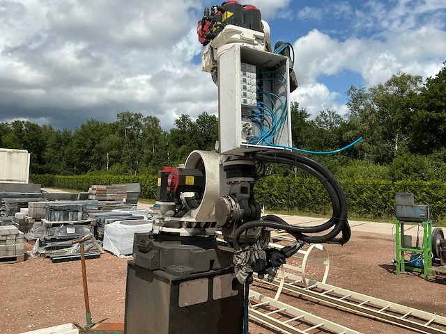 2002 fanuc industriële robot - afbeelding 5 van  10