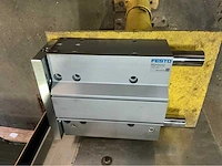 2002 fanuc r-2000ia 165f industriële robot - afbeelding 8 van  17