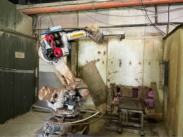 2002 fanuc r-2000ia 165f industriële robot - afbeelding 10 van  17