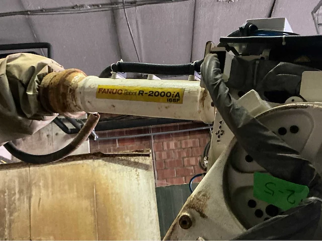 2002 fanuc r-2000ia 165f industriële robot - afbeelding 15 van  17