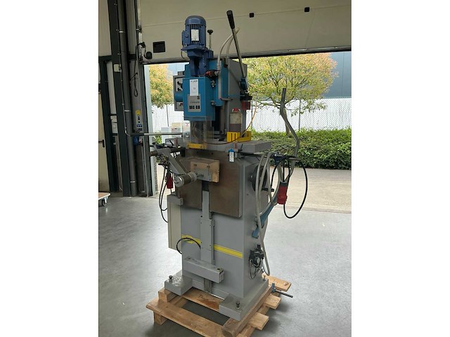 2002 framar mc60 kettingfreesmachine - afbeelding 1 van  1