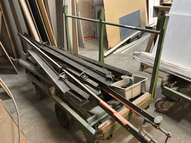 2002 hess technology julia kouddruklijmmachines - afbeelding 9 van  10