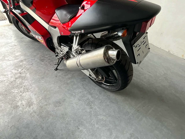 2002 honda vrt1000 sp1 01 - (collecter-item) - afbeelding 2 van  26