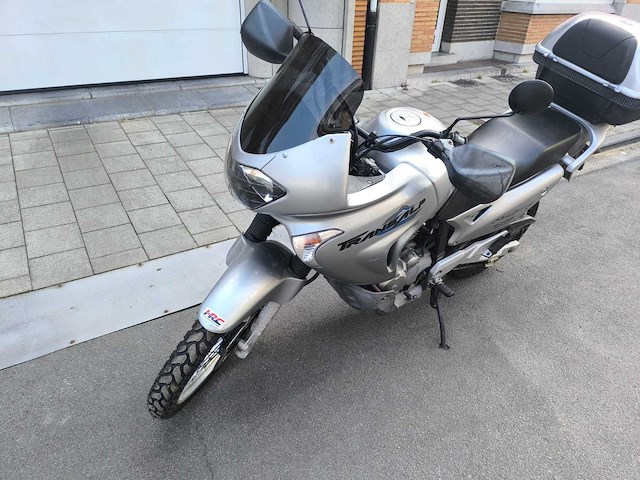 2002 honda xiv 650 motorfiets - afbeelding 1 van  11