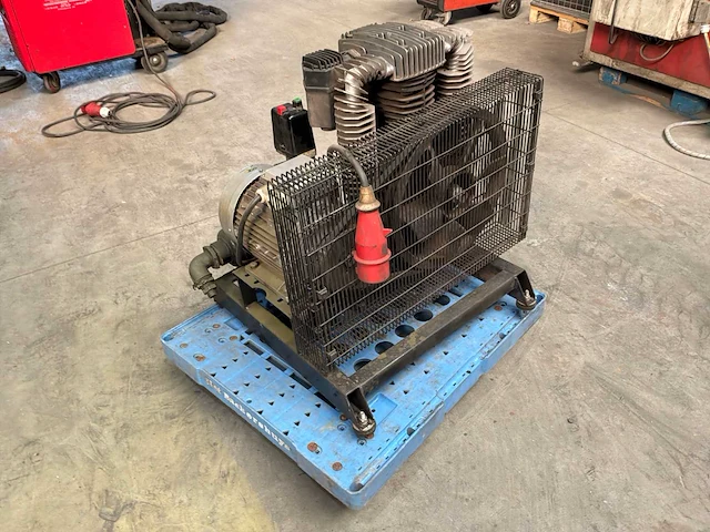 2002 ingersoll-rand euro20 schroefcompressor - persluchttank – 270 l – 11 bar - afbeelding 9 van  28