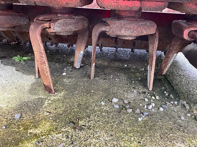 2002 kuhn semis hr3003d zaaibedcombinatie - afbeelding 2 van  11