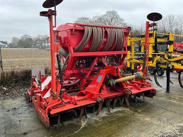 2002 kuhn semis hr3003d zaaibedcombinatie - afbeelding 5 van  11