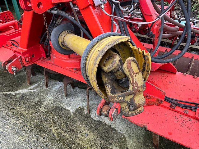 2002 kuhn semis hr3003d zaaibedcombinatie - afbeelding 11 van  11