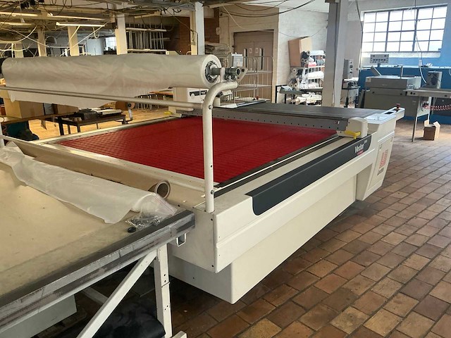 2002 lectra vector 2500 textiel snijmachine - afbeelding 7 van  10