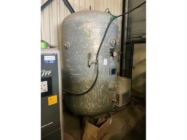 2002 lohenner buffertank - afbeelding 1 van  8