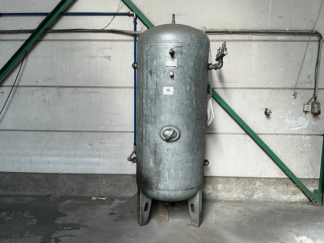 2002 lorivan buffertank - afbeelding 1 van  5