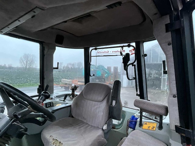 2002 massey ferguson 8240 vierwielaangedreven landbouwtractor - afbeelding 1 van  14