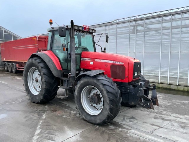2002 massey ferguson 8240 vierwielaangedreven landbouwtractor - afbeelding 14 van  14