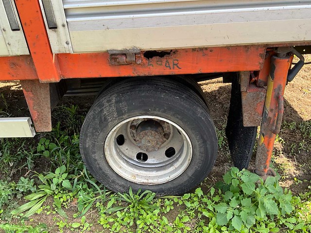 2002 mercedes-benz 814 de vrachtwagen - afbeelding 29 van  51