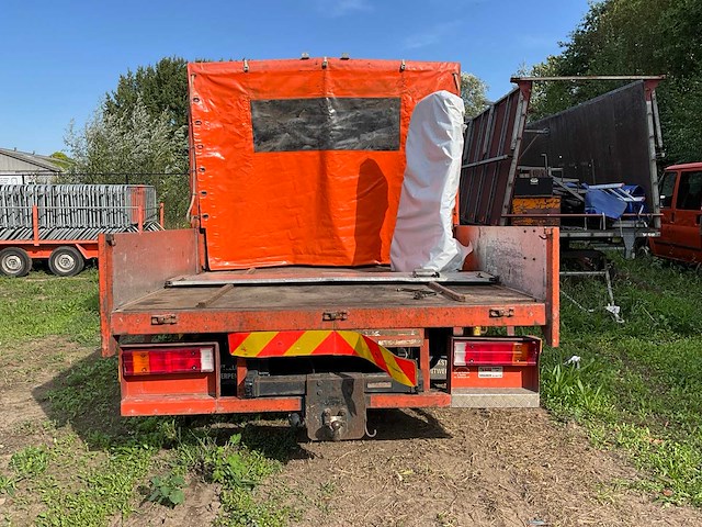 2002 mercedes-benz 814 de vrachtwagen - afbeelding 23 van  51