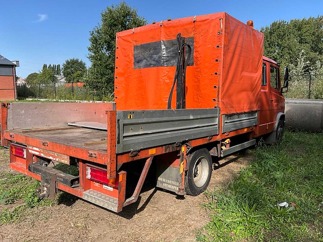 2002 mercedes-benz 814 de vrachtwagen - afbeelding 51 van  51