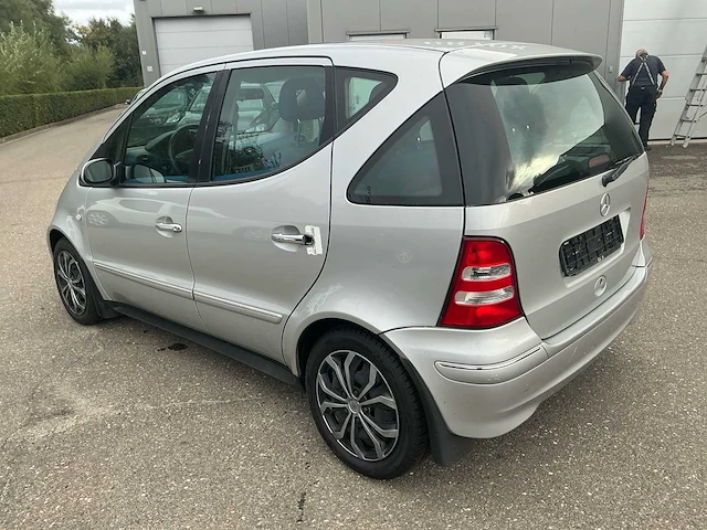 2002 mercedes-benz a klasse hatchback personenauto - afbeelding 11 van  30