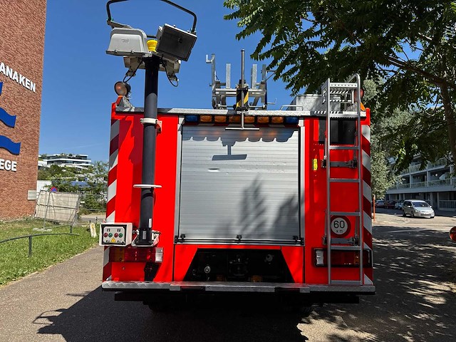 2002 mercedes-benz atego brandweerwagen - afbeelding 26 van  27