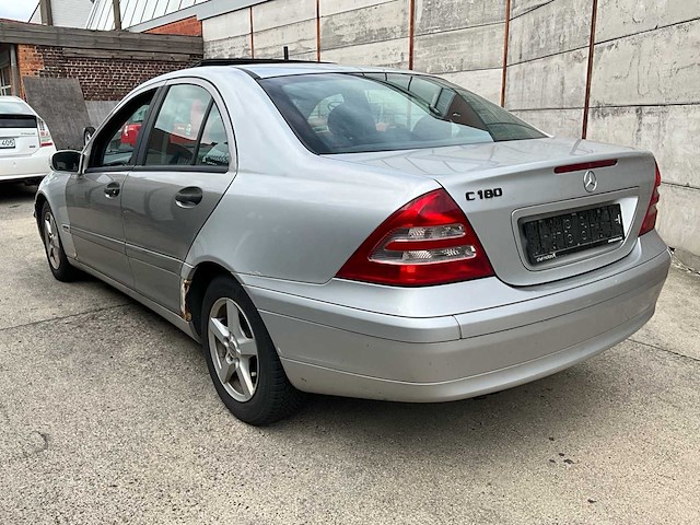 2002 mercedes benz c180 - personenauto - afbeelding 19 van  21