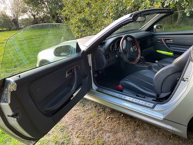 2002 mercedes-benz slk 200 kompressor personenauto - afbeelding 2 van  37