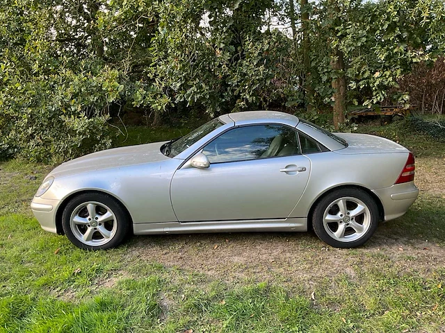 2002 mercedes-benz slk 200 kompressor personenauto - afbeelding 18 van  37