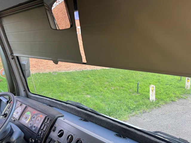 2002 mercedes vario 4x4 !!!68.000km!!! - ex leger - unieke staat - afbeelding 15 van  22