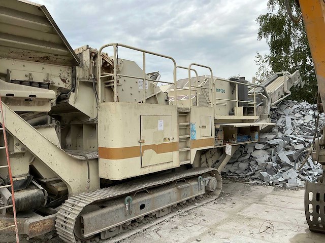 2002 metso nordberg lt1213 mobiele breekinstallatie - afbeelding 21 van  26