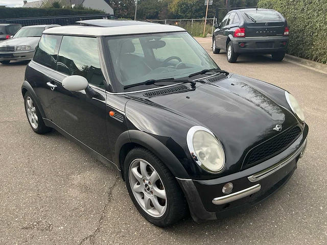 2002 mini cooper hatchback personenauto - afbeelding 24 van  26