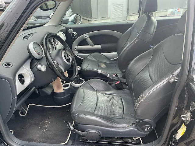 2002 mini cooper hatchback personenauto - afbeelding 7 van  26