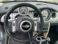 2002 mini cooper hatchback personenauto - afbeelding 9 van  26