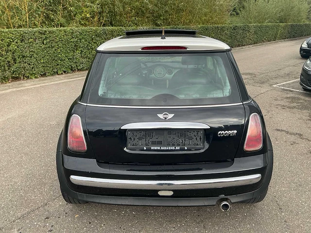 2002 mini cooper hatchback personenauto - afbeelding 21 van  26