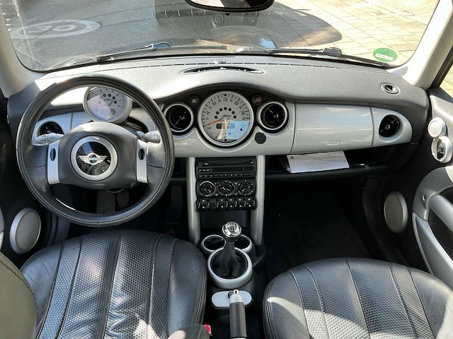 2002 mini cooper r50 personenauto - afbeelding 4 van  21