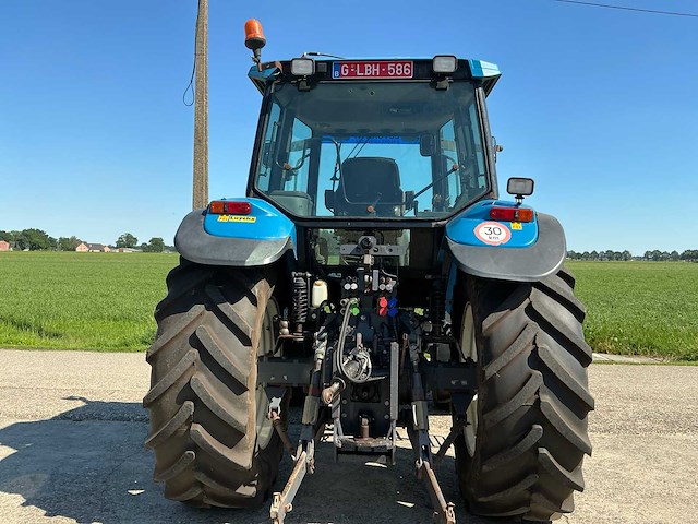 2002 new holland tm115 vierwielaangedreven landbouwtractor - afbeelding 29 van  31