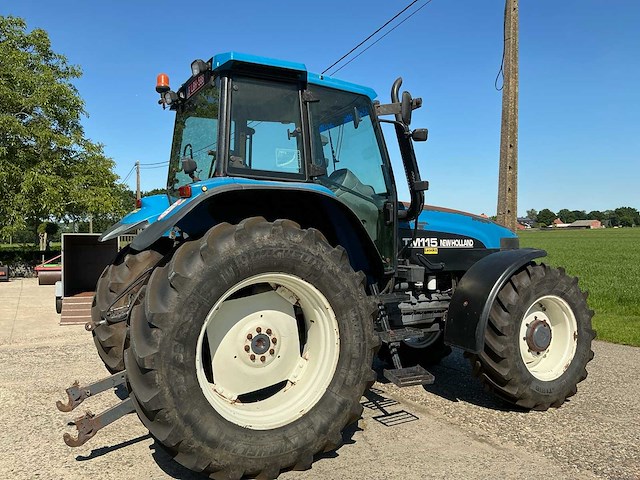 2002 new holland tm115 vierwielaangedreven landbouwtractor - afbeelding 31 van  31